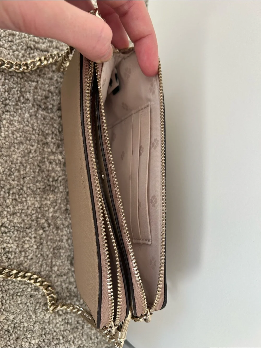 Kate Spade Leather Crossbody Wallet